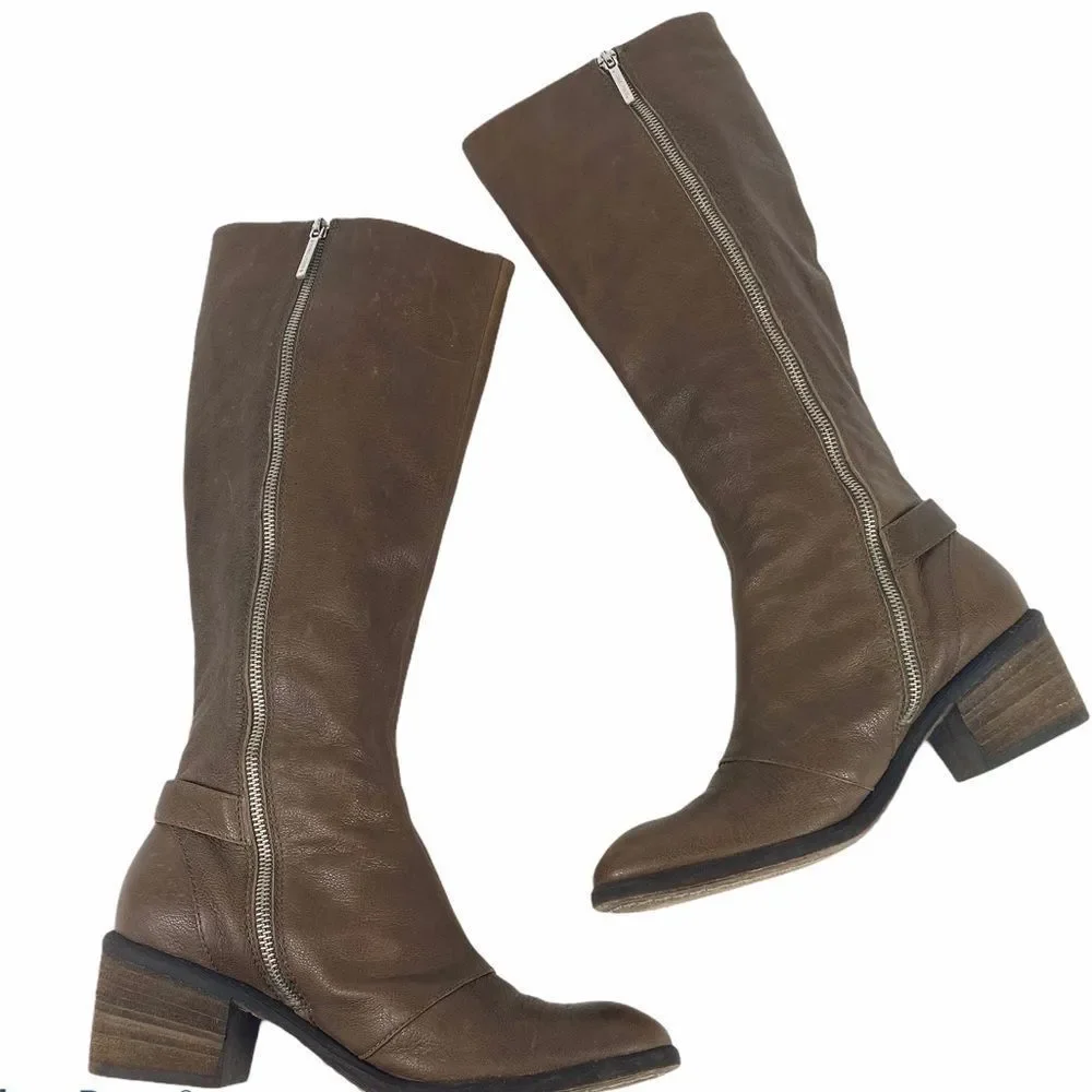Donald J Pliner Tall pebbled leather 'Dalee' Boot - Picture 2 of 16